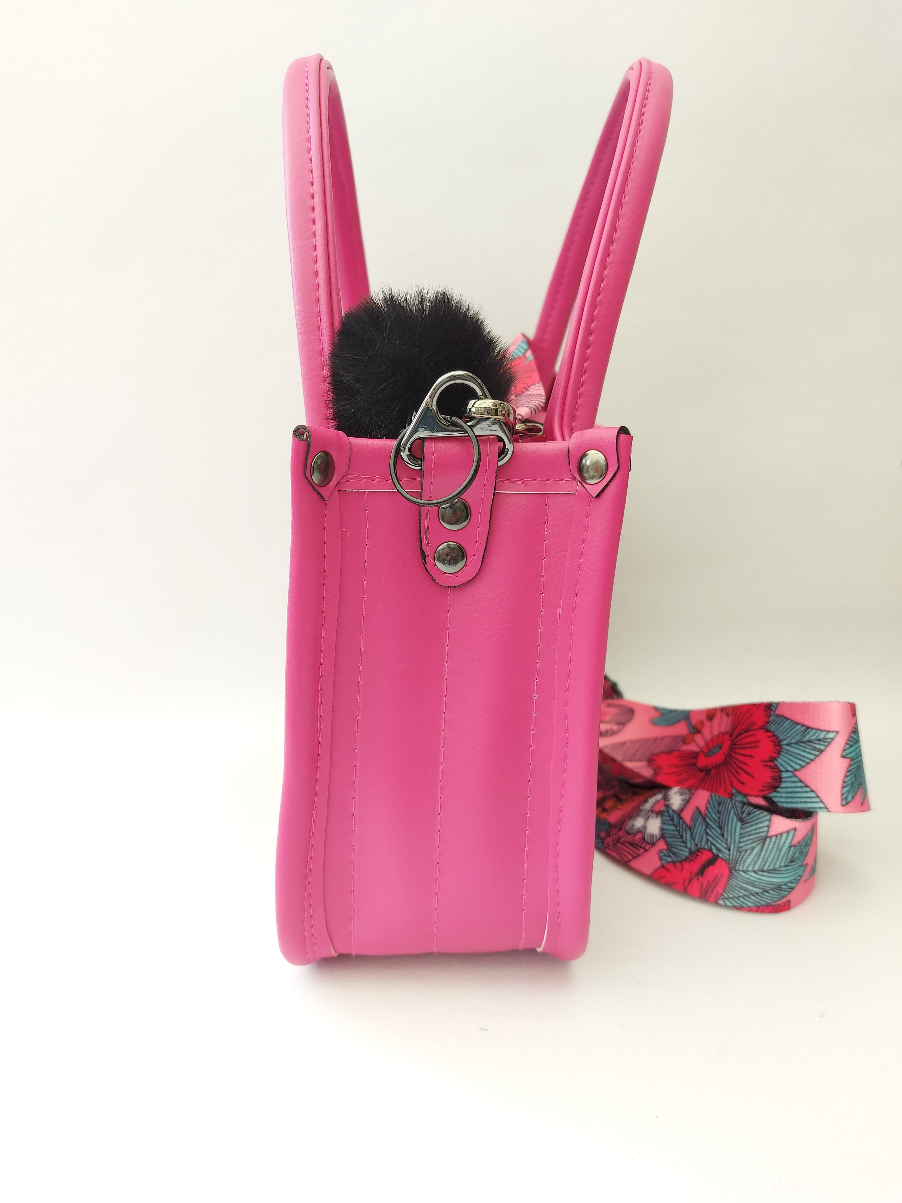 Ladies pink handbags uk best sale